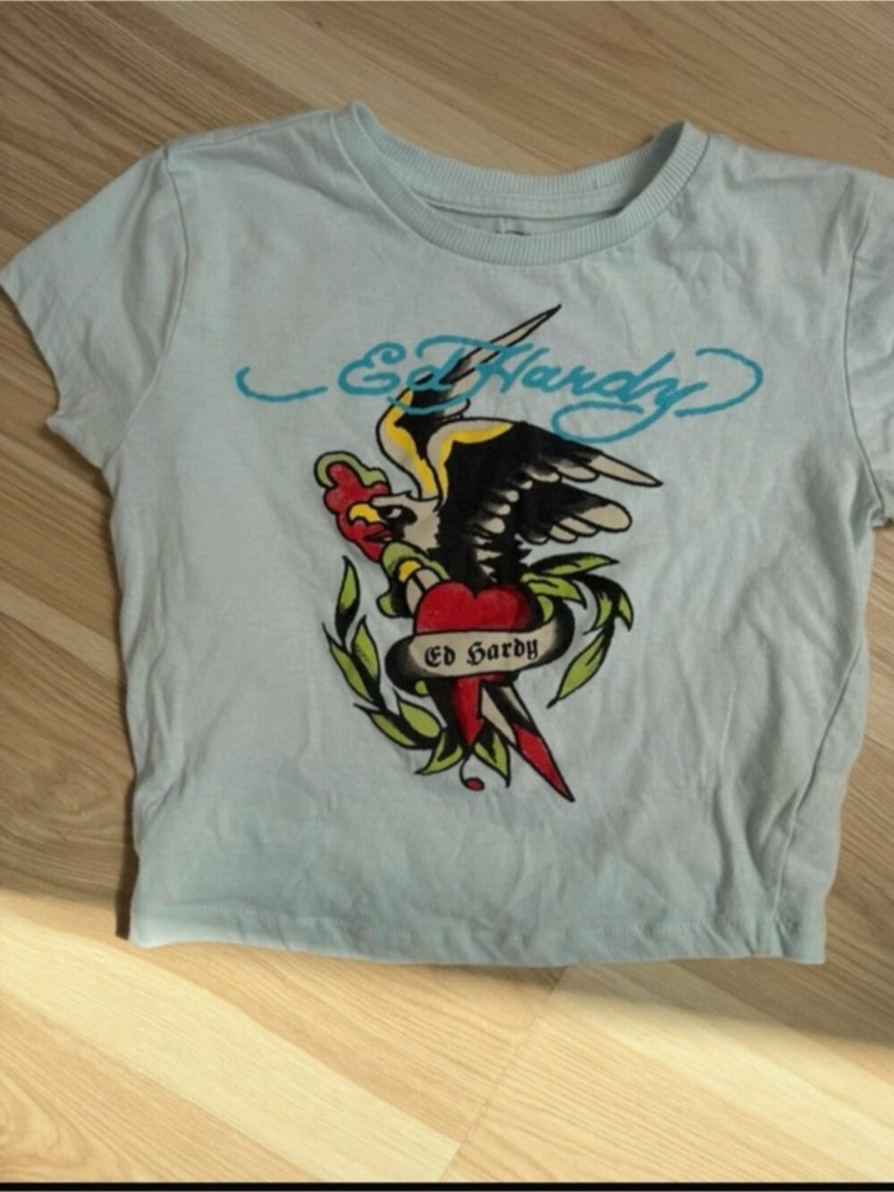 Light Blue Tattoo-Style cropped Tee with Heart